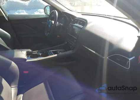 2017 Jaguar F-Pace 35T Premium z USA, uszkodzony, nr VIN SADCJ2BV7HA895415